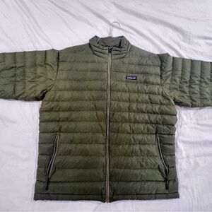 Patagonia Men's Green Puffer Jacket